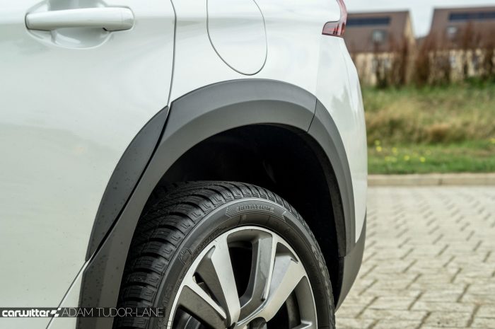 2016-peugeot-2008-allure-1-2-review-side-cladding-arches-carwitter