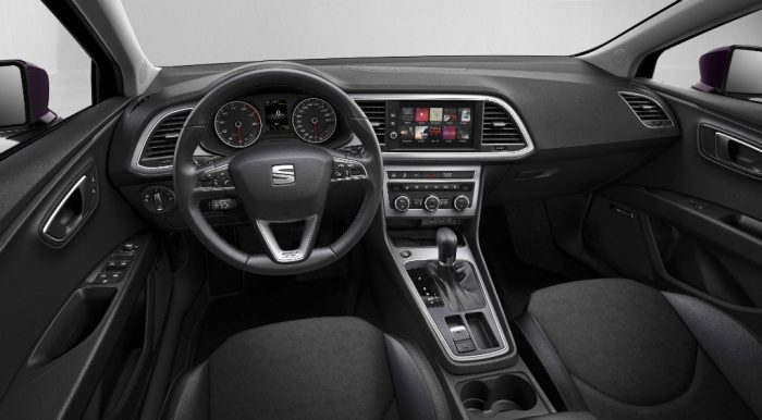 2017-seat-leon-dashboard