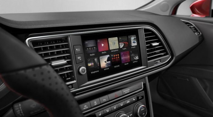 2017-seat-leon-screen