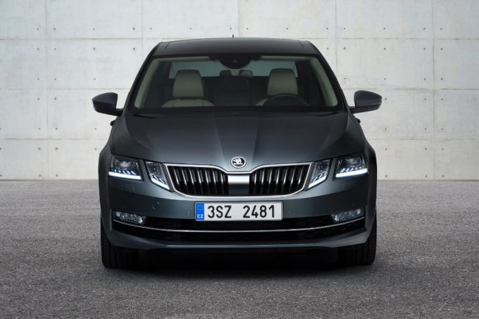2017-skoda-octavia-front-2