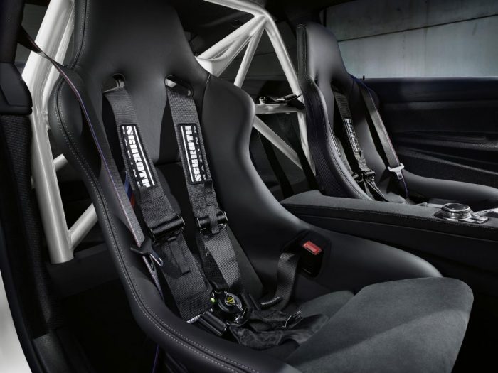 bmw-m4-dtm-champion-edition-interior