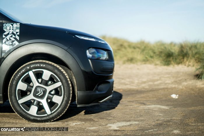 2016-citroen-c4-cactus-ripcurl-review-front-detail-carwitter