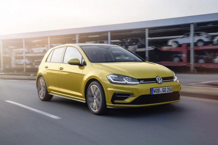 2017-volkswagen-golf-front