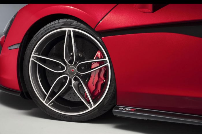 mclaren-570s-design-edition-alloy-wheel-detail